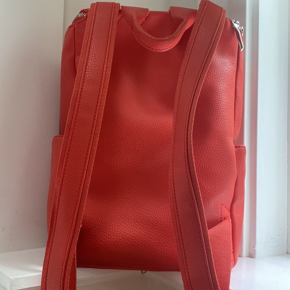 Matt & Nat vegan Backpack - Picture 2 of 8